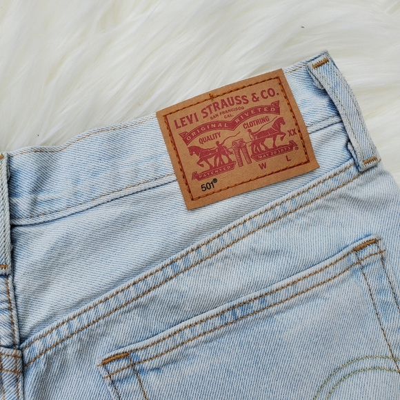 Levis 501 Embroidered Shorts Frayed Hem - Picture 6 of 8